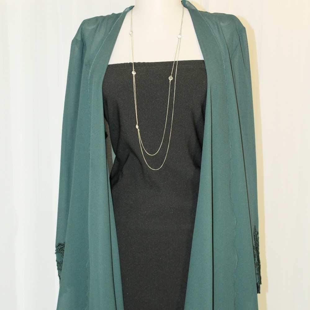 Vintage Dark Green Sheer Shall w/ Lace Trim